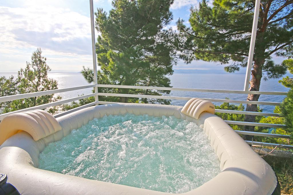 Brela Beach House Bagian luar foto