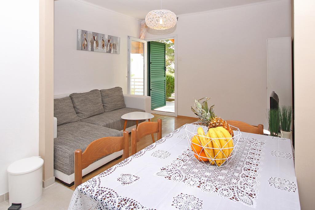 Brela Beach House Bagian luar foto