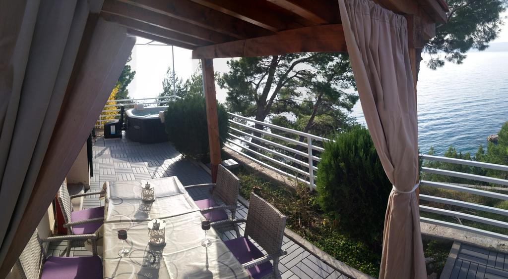 Brela Beach House Bagian luar foto